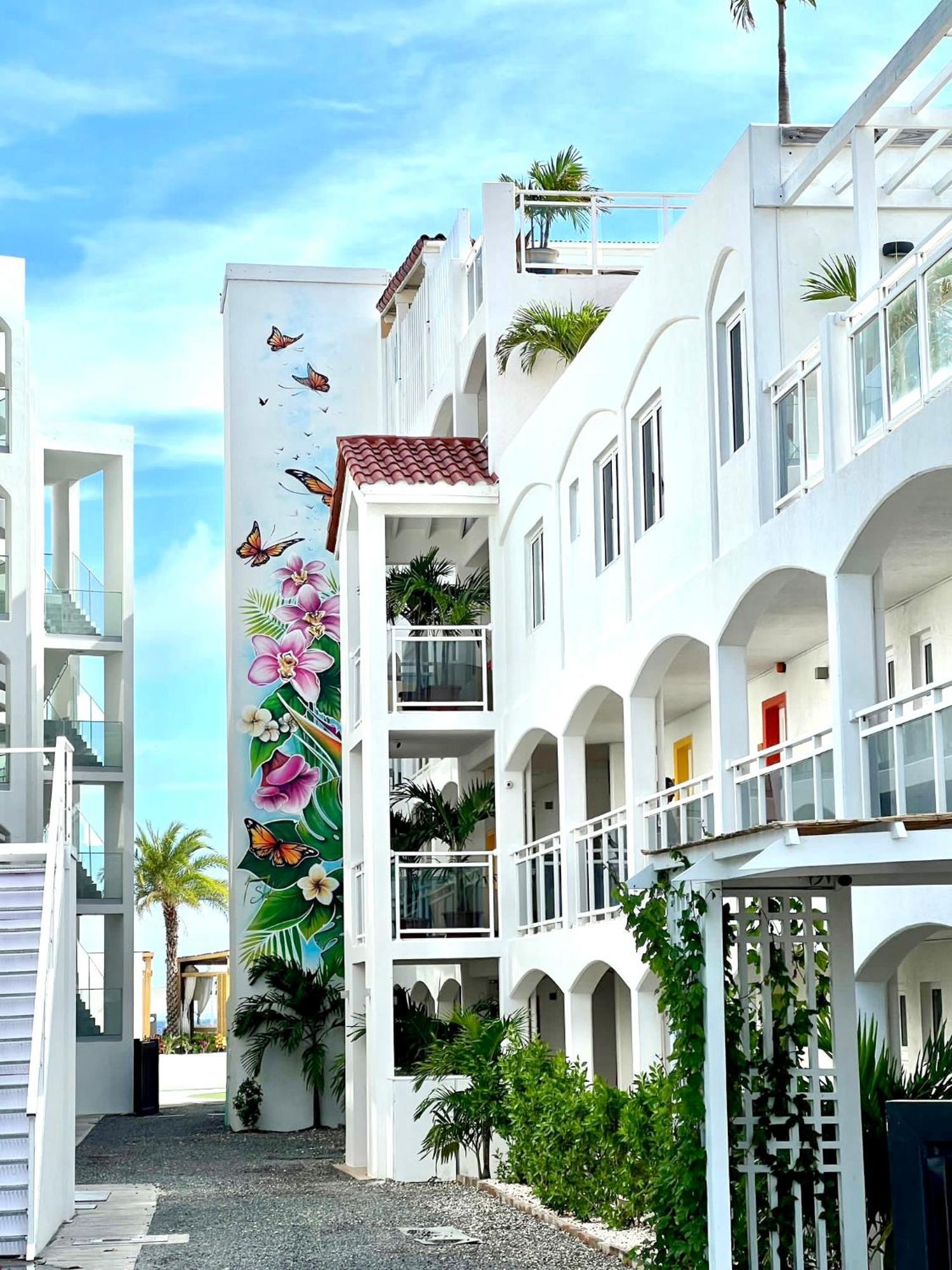 Maho Beach House - Petite Studio - Beach Access Buitenkant foto
