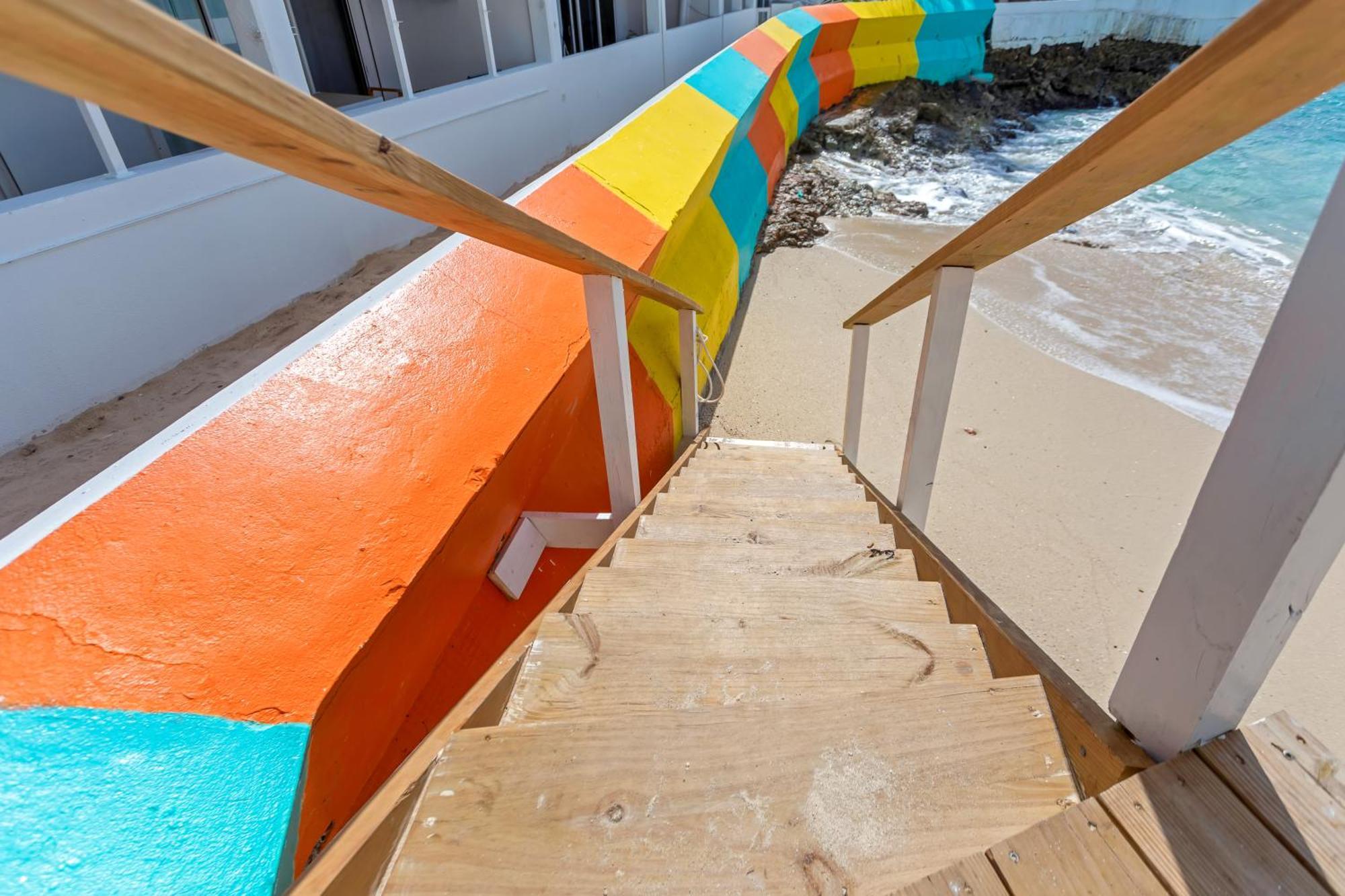 Maho Beach House - Petite Studio - Beach Access Buitenkant foto